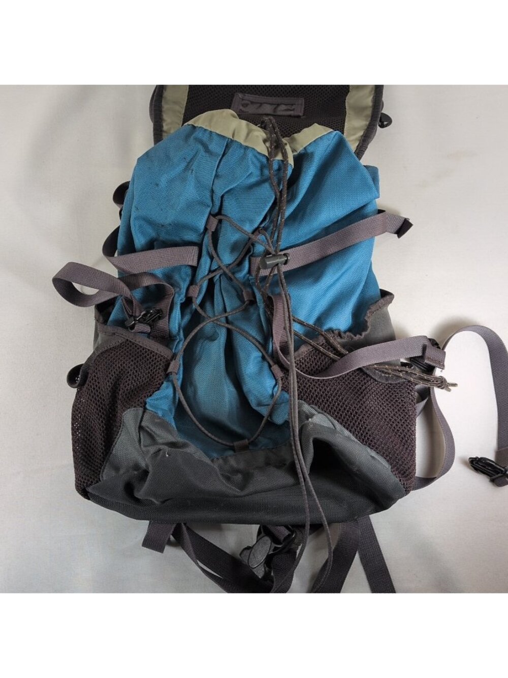 MEC Mountain Equipment Co-op Blue Grey Small Rucksack Bag Backpack - Picture 6 of 16
